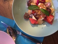 时令水果沙拉配自制果酱酸奶及酥脆麦片-G+KITCHEN(龙湖狮山天街店)