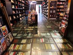 店内环境-钟书阁(松江泰晤士小镇店)