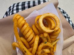 卷卷薯条-纽约薯条(世豪广场店)