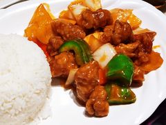 菠萝咕噜肉饭-香港新发烧腊茶餐厅(书城店)