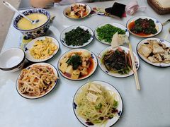 -秦扬居特色菜馆(上王村)