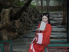 -翩若国风汉服体验馆