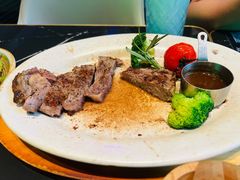 -DEEP·深美式餐吧(五棵松华熙LIVE店)