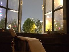 iphone_upload_pic-LONG BAR 廊吧(外滩华尔道夫酒店)