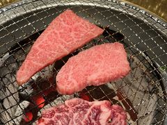 -山川小町·极番烧肉(新地假日广场店)