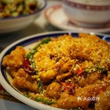 “三餸一汤，白饭任装！！”