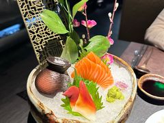 -蟹犇前•帝王蟹雪蟹(陆家嘴店)