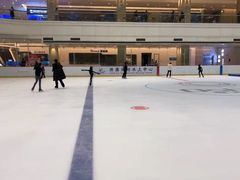 -陈露国际冰上中心(天津嘉里汇店)