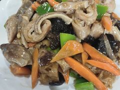 -金卯白肉罩火烧