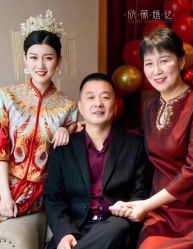 -欣薇婚纱(新源乐汇城店)