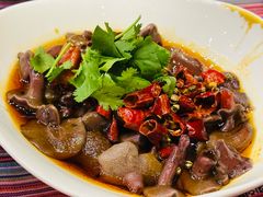 -香巴拉云南餐厅(华莱坞店)