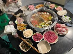 -洞亭火锅(防空洞总店)