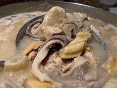 -尚尚仙·酸汤猪手·猪肚鸡火锅(华联万柳购物中心店)