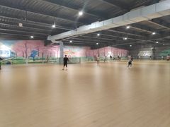 -极限PLAY运动娱乐新世界·团建派对潮玩休闲馆·室内蹦极高空游乐园