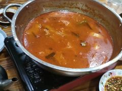 -苗侗地道红酸.酸汤鱼·酸汤牛肉