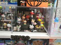 -泡泡玛特POPMART(国金街店)