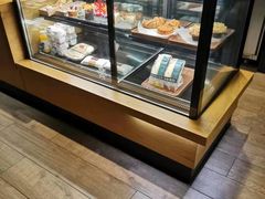 面包甜点陈列柜-星巴克(天津鲁能中心第三店)