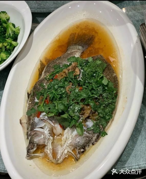荃凤雅宴(荆南路店)清蒸鱼图片