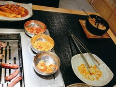 -臻牛烤肉