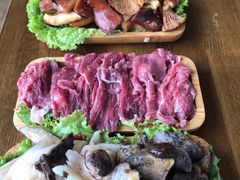 -云朵小院·石锅鱼·野生菌餐厅(蒗放店)