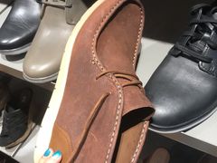 -UGG(燕莎奥特莱斯购物中心店)