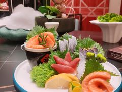 -鼎泰亨·海鲜牛肉餐厅(滨江店)
