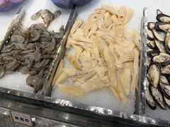 -金滏山烤肉·海鲜·火锅自助餐厅(襄阳万达店)