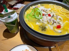 -山城外·非遗酸菜鱼(蜀都万达店)