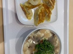 -肥叔锅贴(大钟楼店)