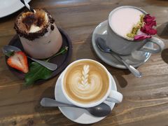 -FLOVIE FLORIST CAFE