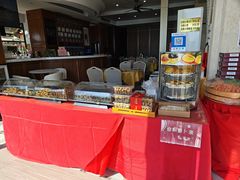 -鹏城人家海鲜酒家·23年老字号(较场尾店)