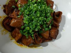 马仕金牌肥肠煲-马仕玖煲·融合菜·酥不腻烤鸭(人大店)