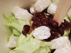 抹茶红豆年糕麦旋风-麦当劳(山大路店)