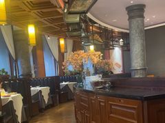 -八府香鸭·啫啫煲(华山路店)