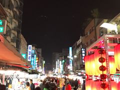 -六合夜市
