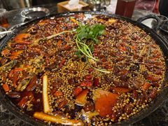 -鸿顺老铁锅美蛙鱼府(解放碑店)