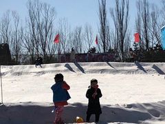 -北京亚布洛尼朝阳公园滑雪场