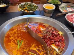 -沸炉重庆老火锅(军事博物馆店)