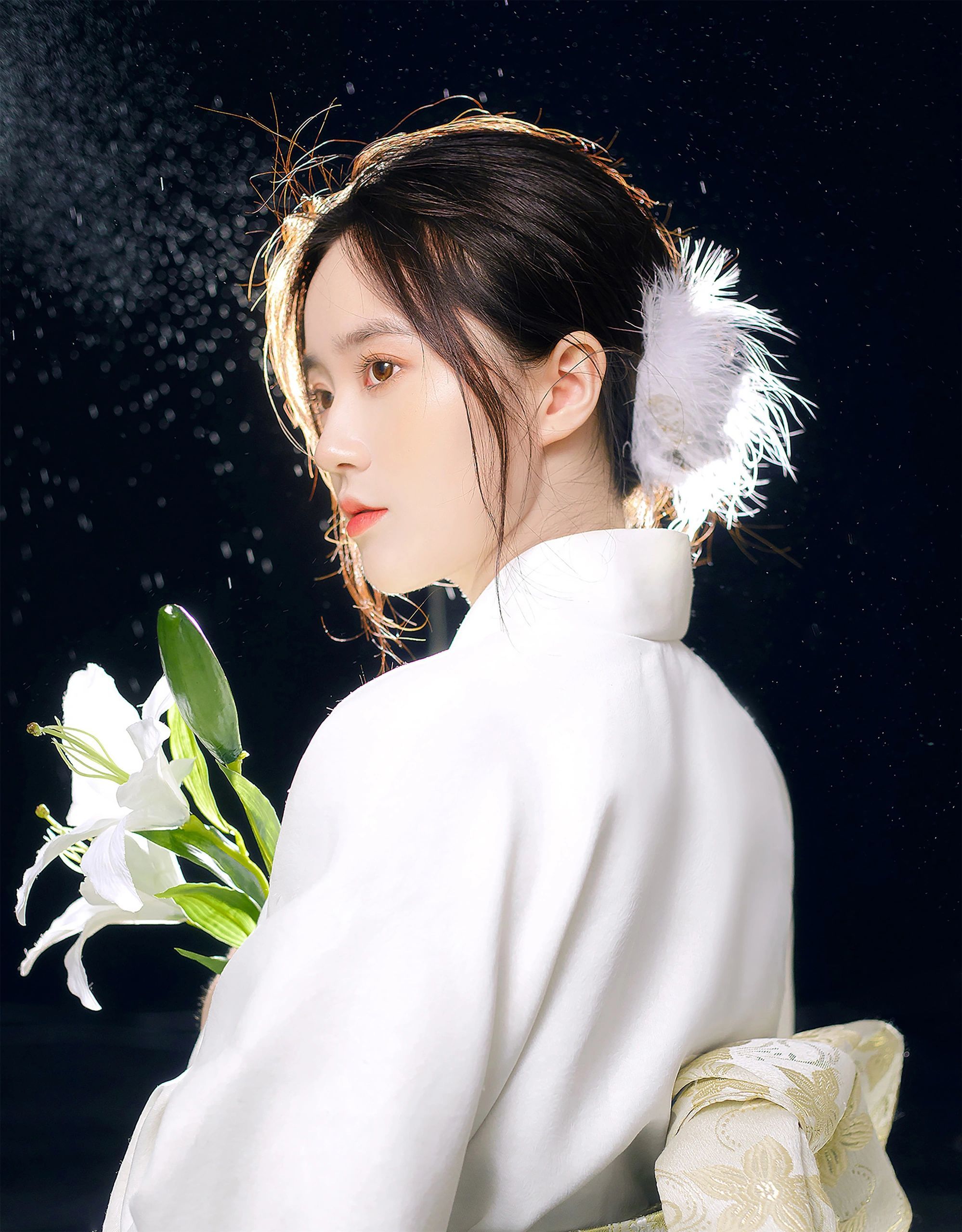从光里走来,与山川相遇丨神明少女写真,✨