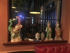 -SISTERS BAR RESTAURANT川意酒馆(嘉善老市H楼店)