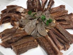 -匠心牛公馆·潮汕牛肉海鲜火锅(索菲特店)