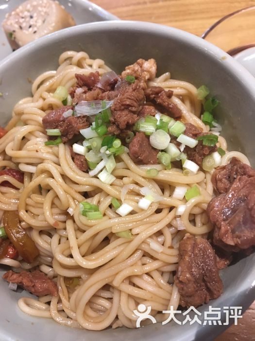 阿三生煎(万达广场店)红烧牛肉拌面图片 - 第16张