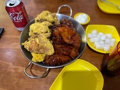 -BHC炸鸡(明洞总店)