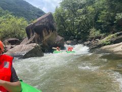 -雅鲁激流探险漂流