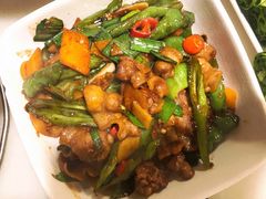 嘉丰小炒肉-嘉丰湘菜馆(芳群园店)