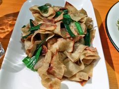 -莲餐厅·湖北菜·潜江小龙虾店(愚园路店)