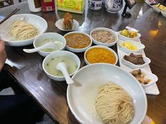 秃黄油-裕兴记•蟹黄面馆(人民广场店)