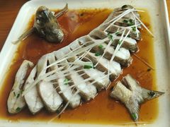 -莲餐厅·湖北菜·潜江小龙虾店(愚园路店)