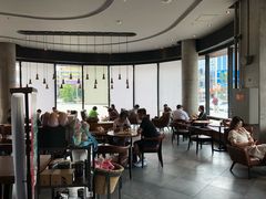 大堂-星巴克(延吉百利城店)