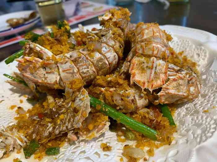 兄弟爬爬虾(北京路店)-"位置停车很方便,店里优惠幅度很大,我是会.